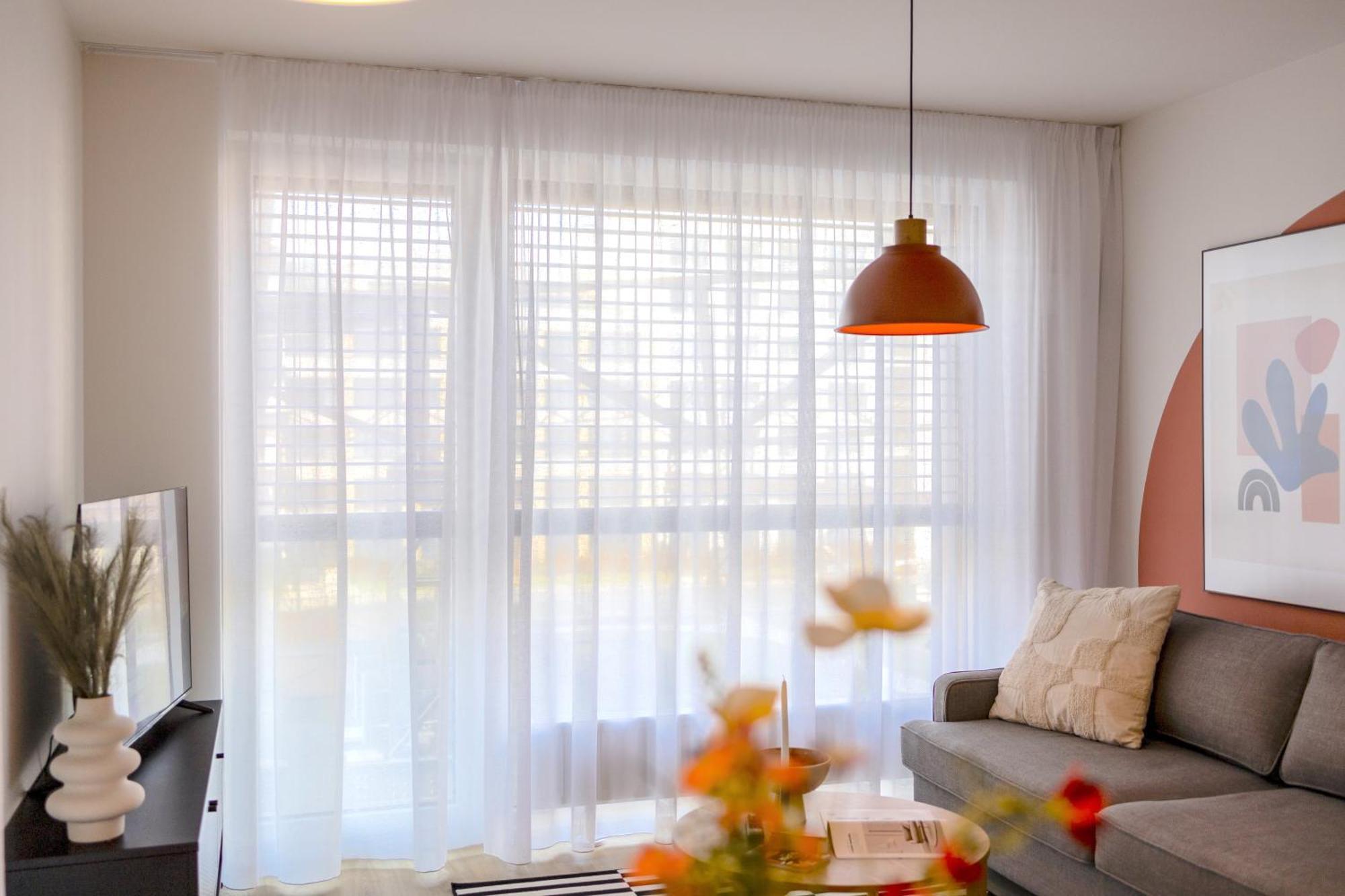 Design Apartment - Balcony, Free Parking, Yoga, 10 Mins To Center, By Gravity Прага Экстерьер фото