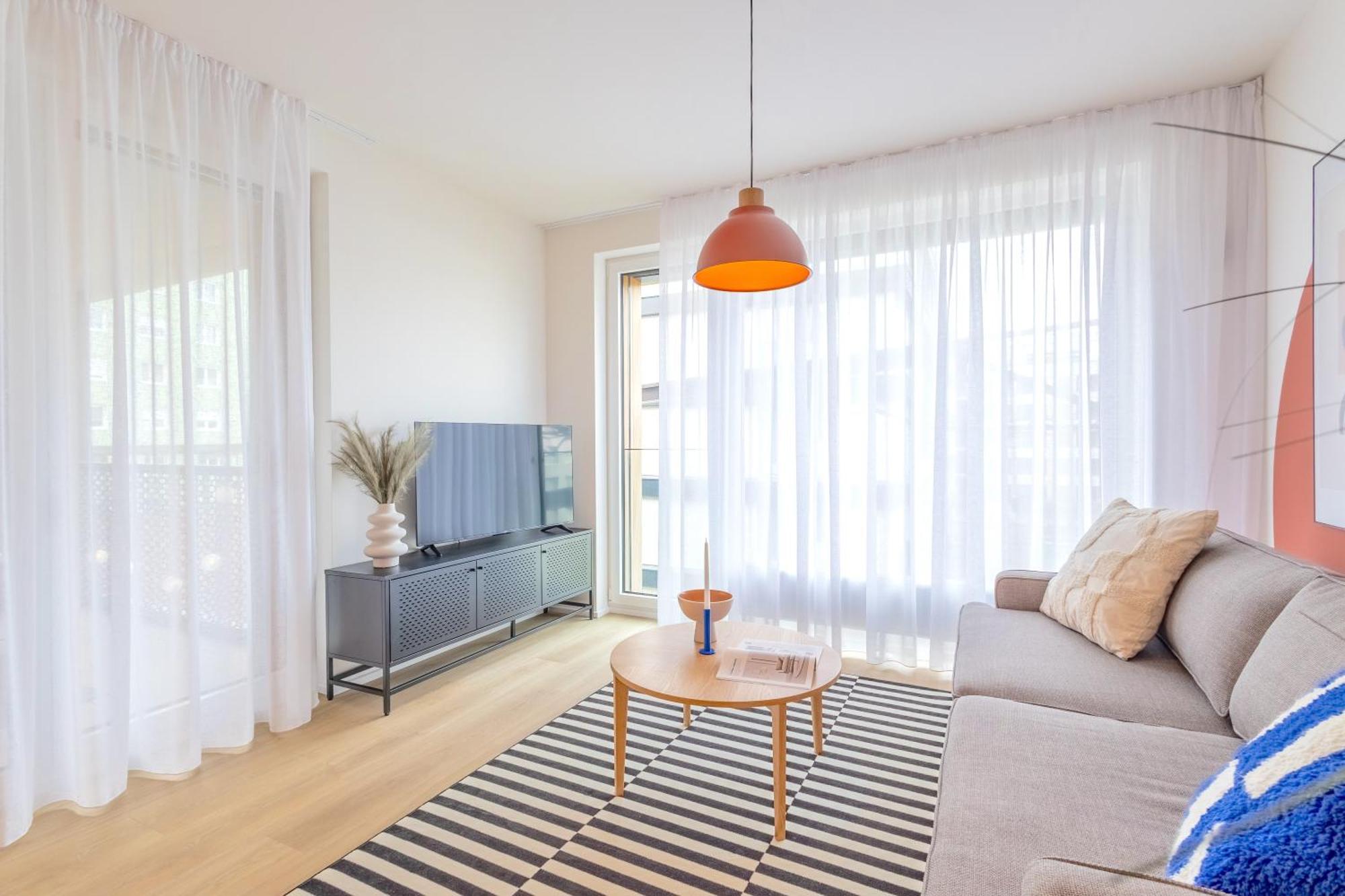 Design Apartment - Balcony, Free Parking, Yoga, 10 Mins To Center, By Gravity Прага Экстерьер фото